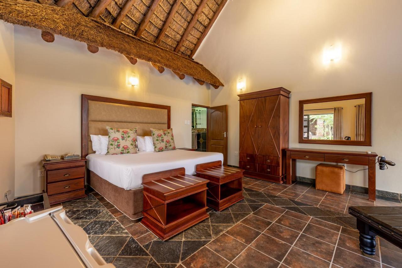 Zulu Nyala Game Lodge Hluhluwe Esterno foto