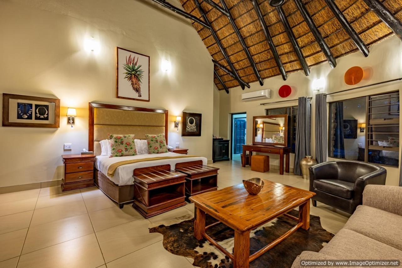 Zulu Nyala Game Lodge Hluhluwe Esterno foto