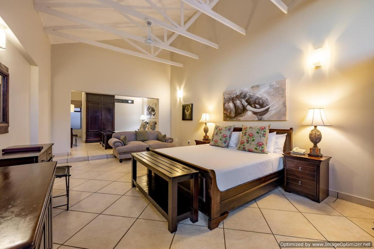 Zulu Nyala Game Lodge Hluhluwe Esterno foto