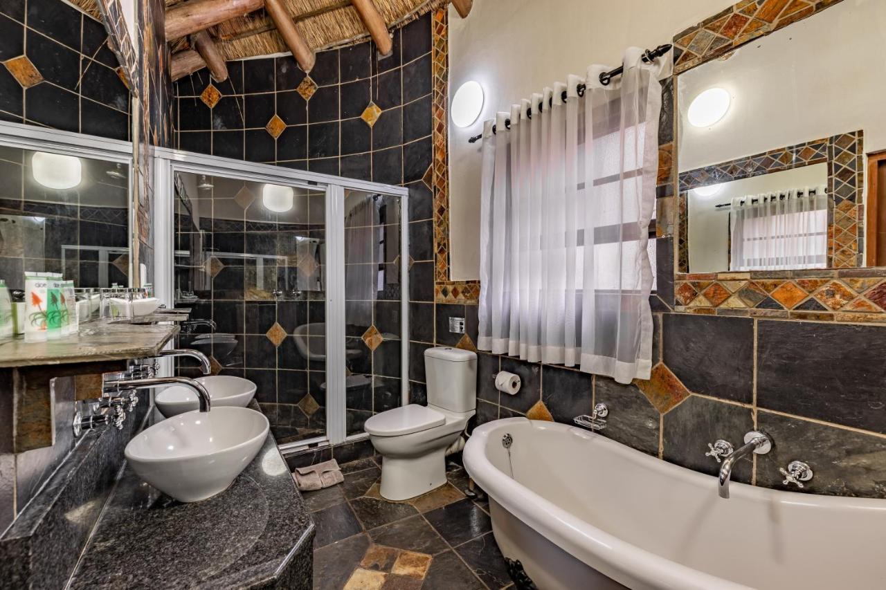 Zulu Nyala Game Lodge Hluhluwe Esterno foto